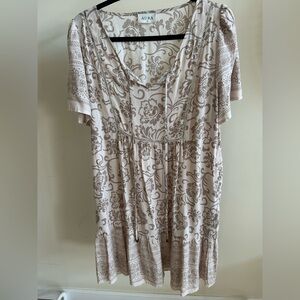 Floral Patterned Short Sleeve Dress